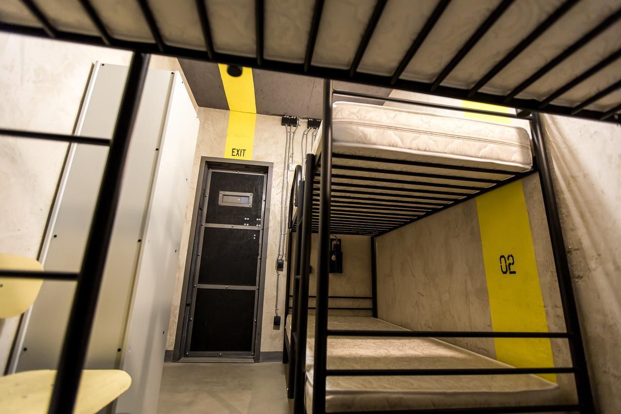 Lviv Loft Prison Hostel Екстериор снимка