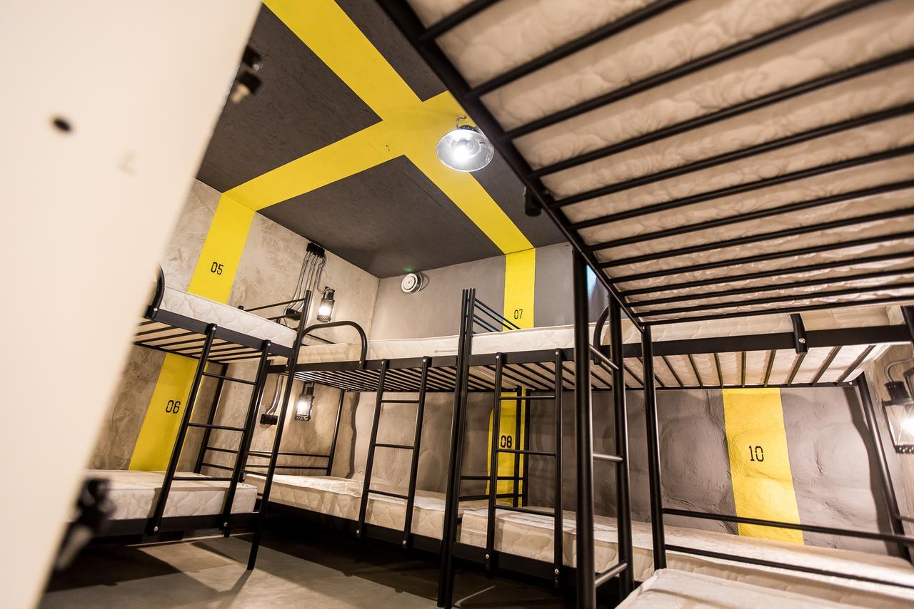 Lviv Loft Prison Hostel Екстериор снимка