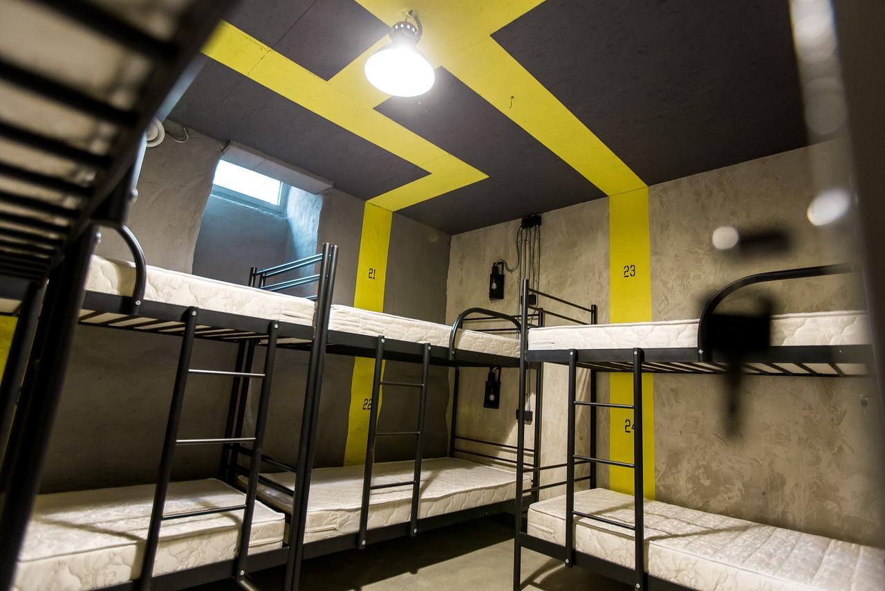 Lviv Loft Prison Hostel Екстериор снимка