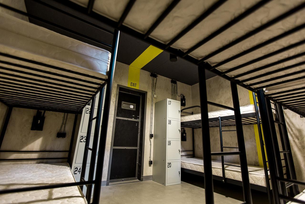 Lviv Loft Prison Hostel Екстериор снимка