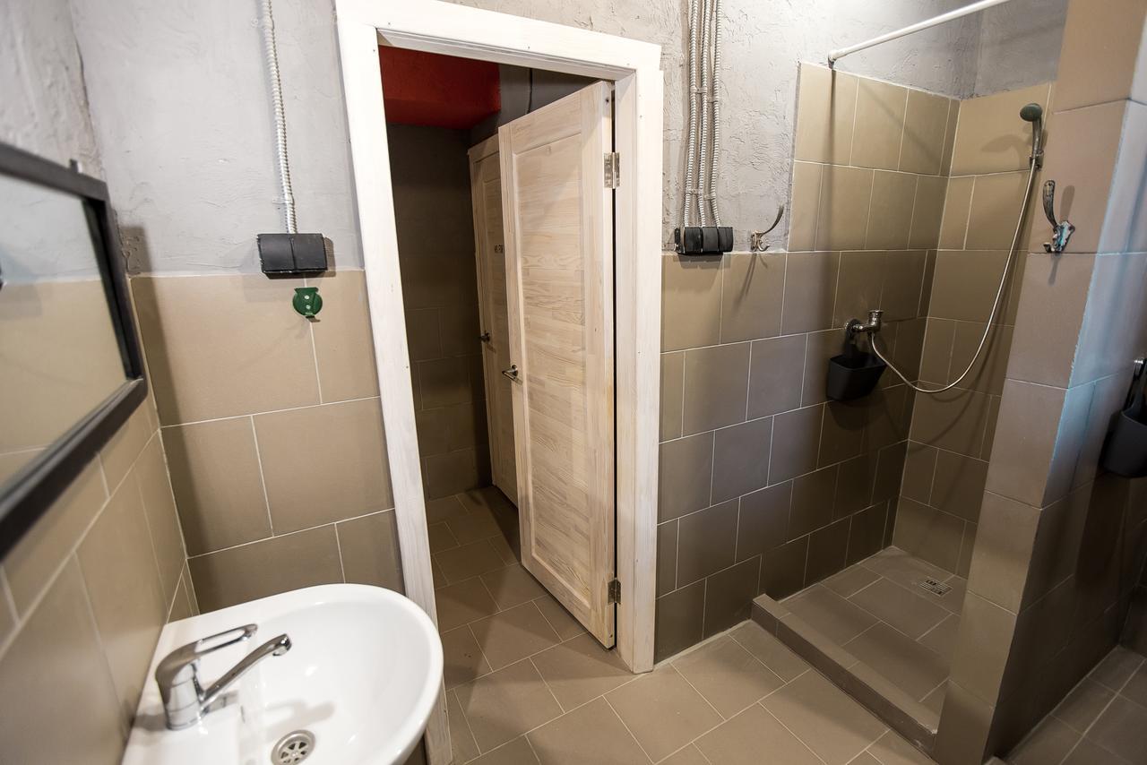 Lviv Loft Prison Hostel Екстериор снимка