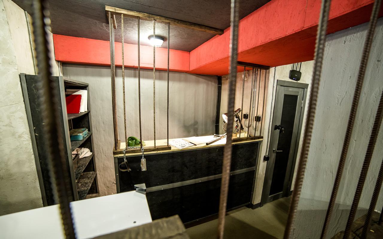 Lviv Loft Prison Hostel Екстериор снимка