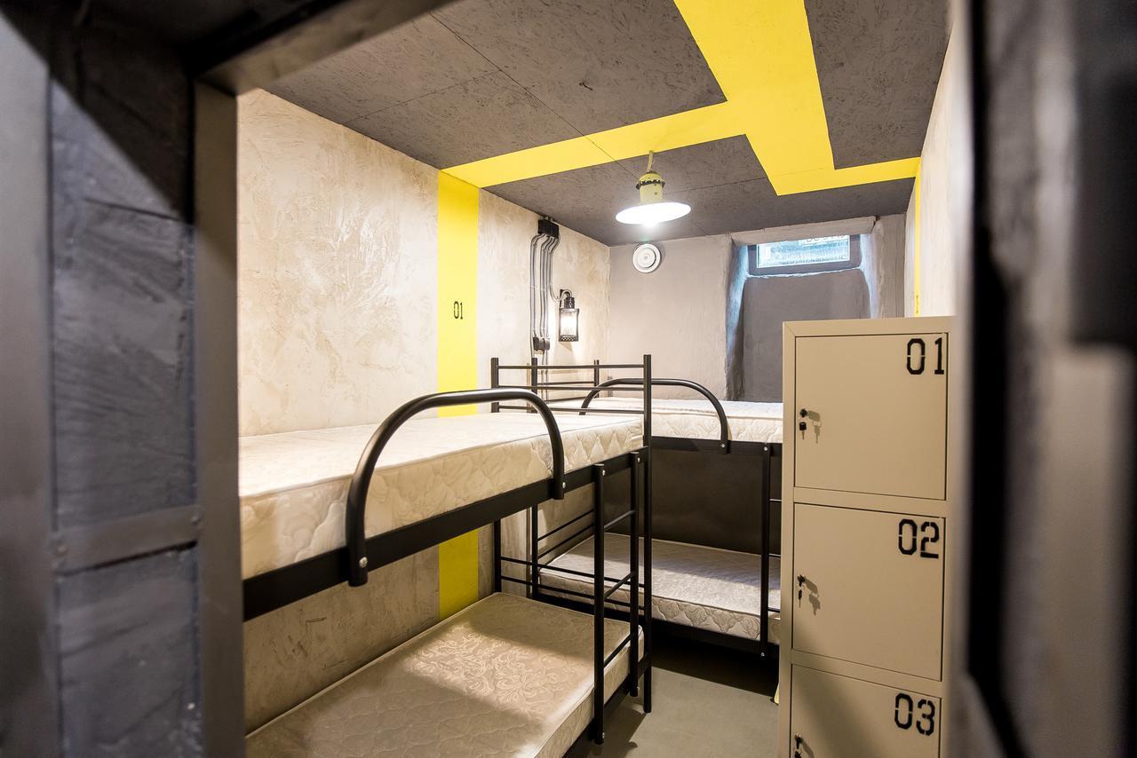 Lviv Loft Prison Hostel Екстериор снимка