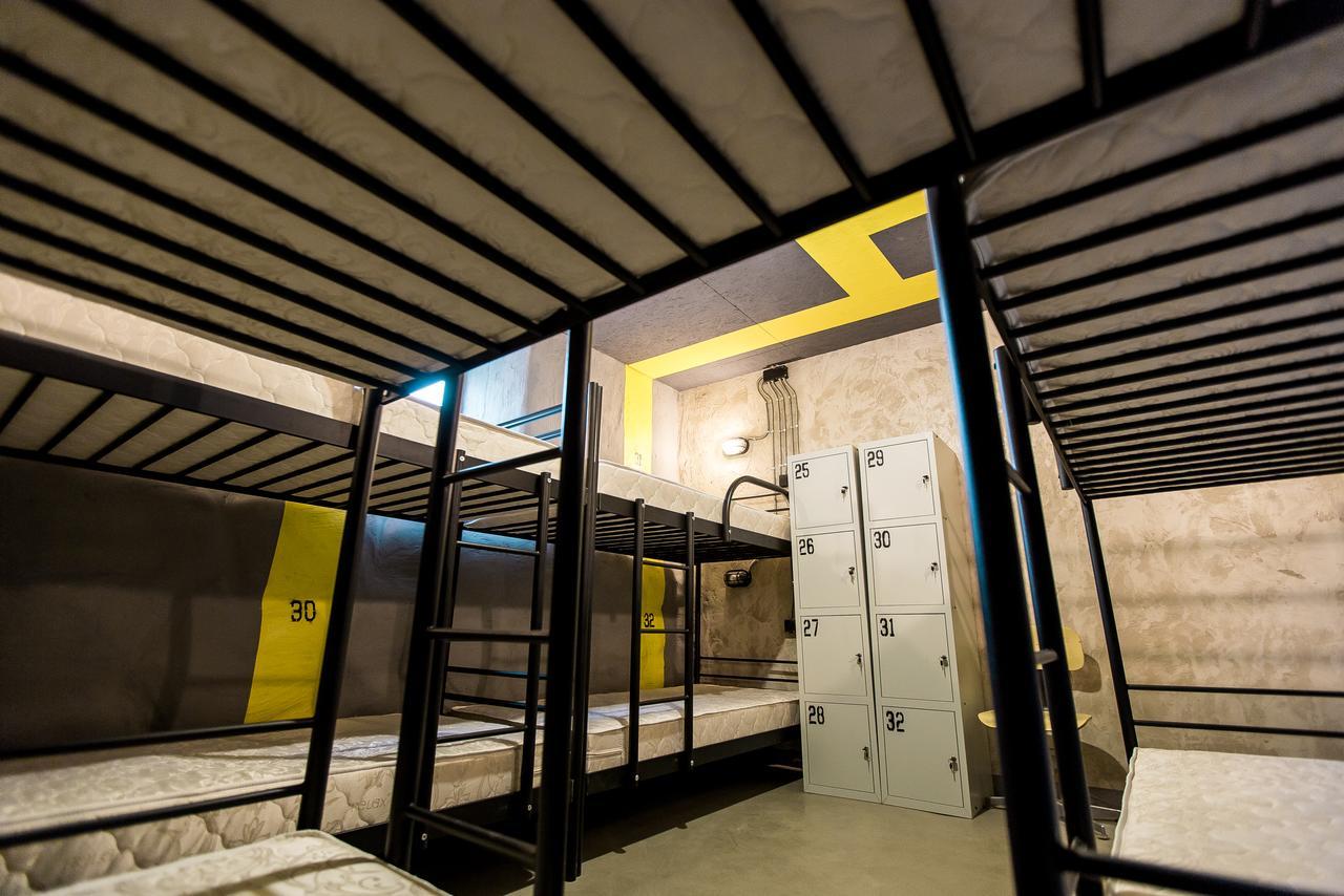 Lviv Loft Prison Hostel Екстериор снимка