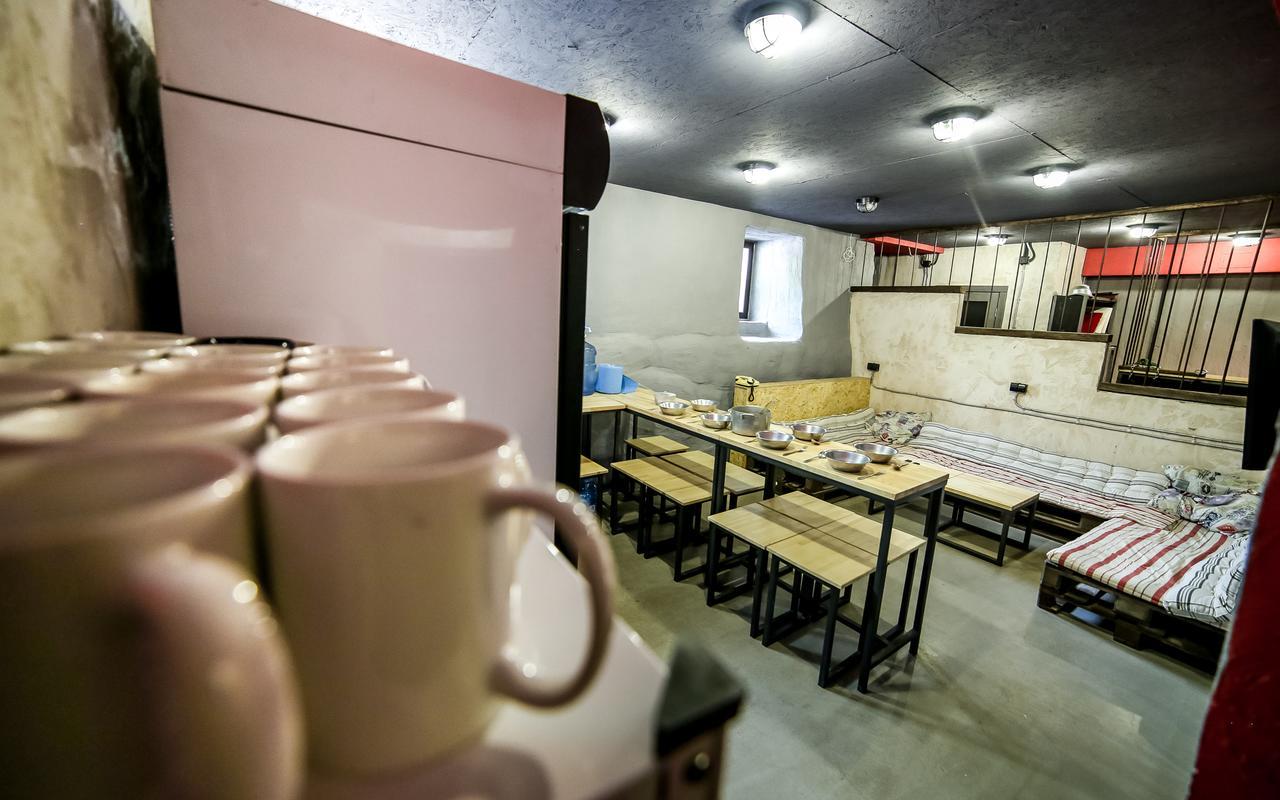 Lviv Loft Prison Hostel Екстериор снимка