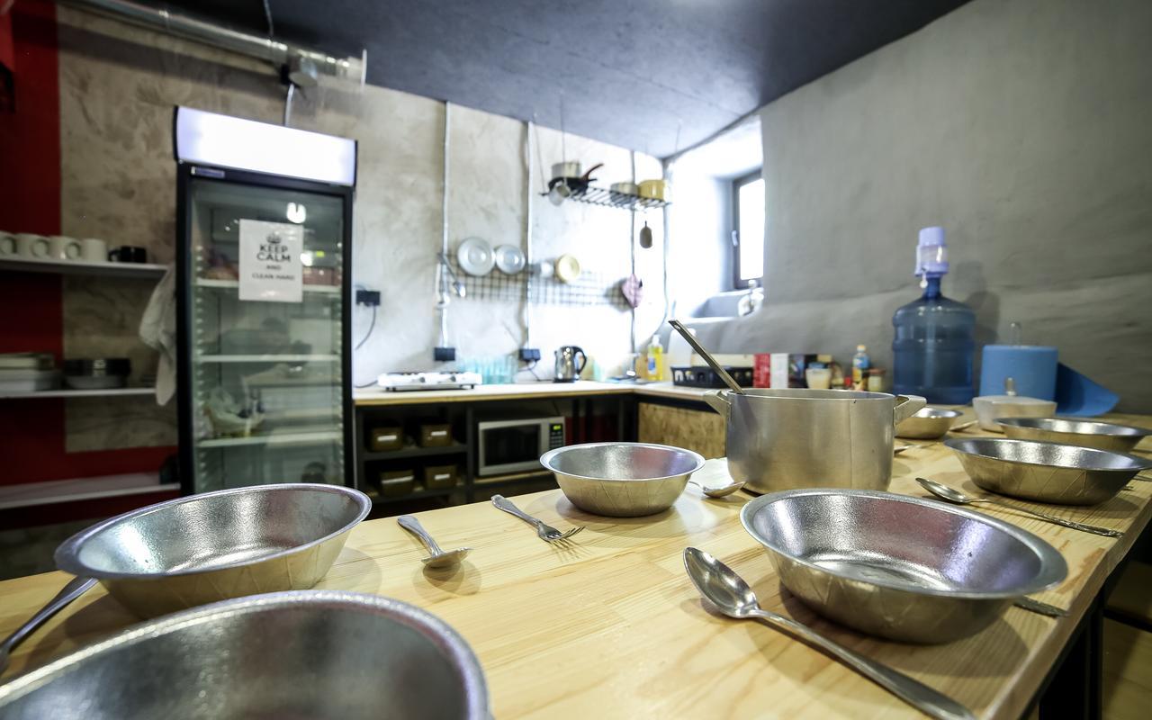 Lviv Loft Prison Hostel Екстериор снимка