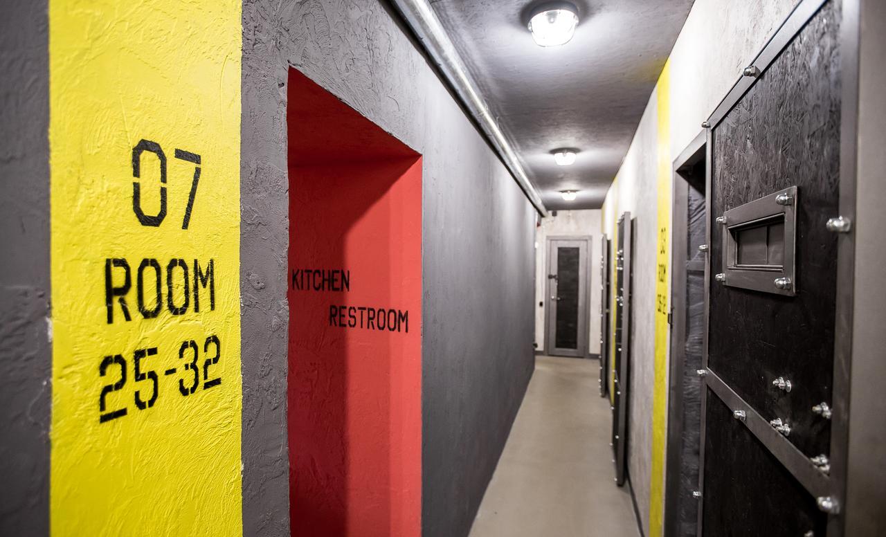 Lviv Loft Prison Hostel Екстериор снимка